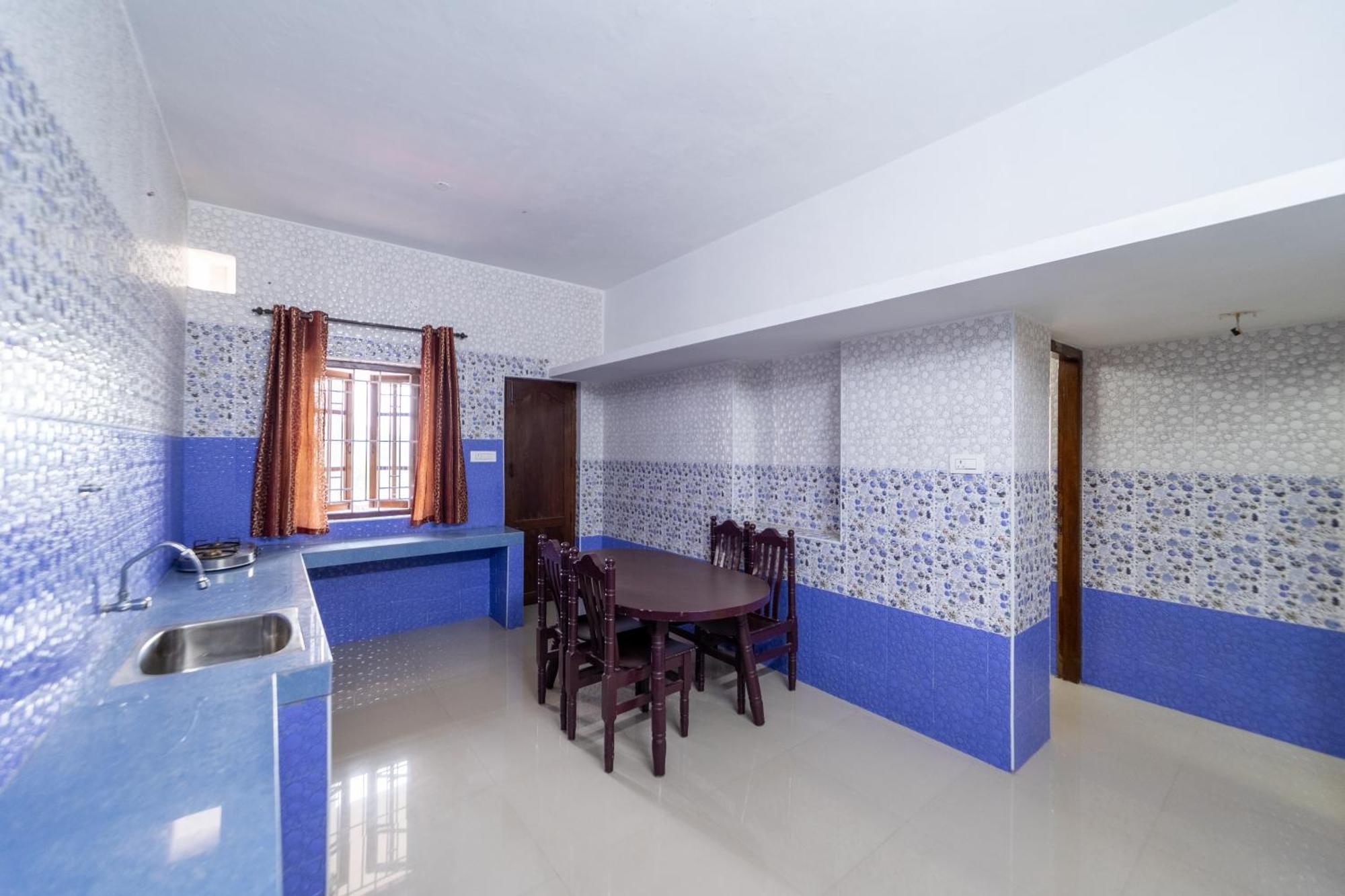 Sri Nandha Luxury Comforts Vālpārai Exteriör bild
